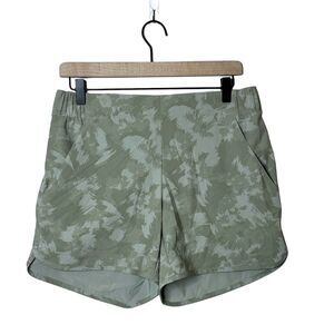 Columbia Sandy River II Womens Sz. M Green Pull On Shorts 5” Inseam Outdoor Hike